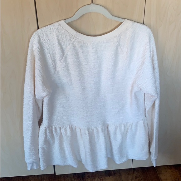 Urban Outfitters Sweater NWT - Picture 3 of 3